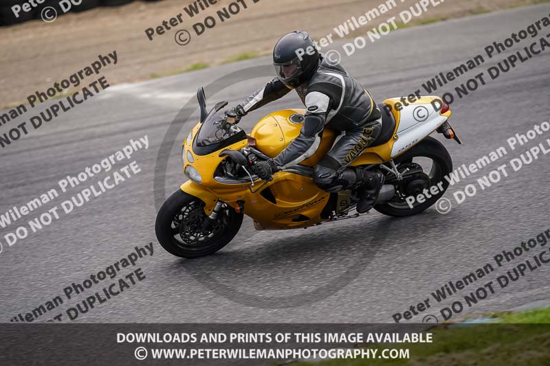 enduro digital images;event digital images;eventdigitalimages;lydden hill;lydden no limits trackday;lydden photographs;lydden trackday photographs;no limits trackdays;peter wileman photography;racing digital images;trackday digital images;trackday photos